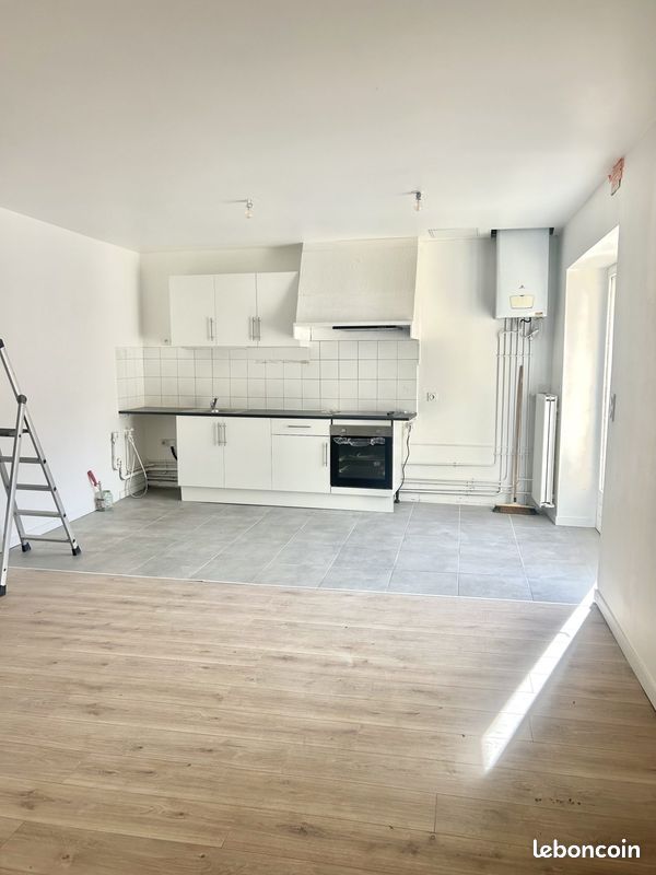 Appartement 3 pièces 79 m² · à Belleville-en-Beaujolais · 79 m² · 750 €/mois