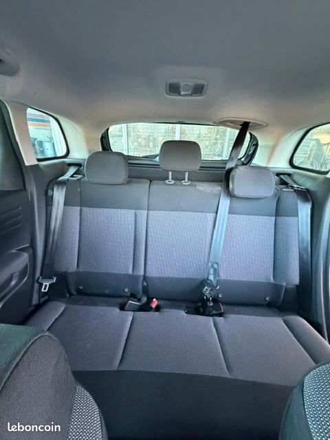 Citroën C3 Aircross BlueHDi 100 S&S BVM6 Feel (image 13)