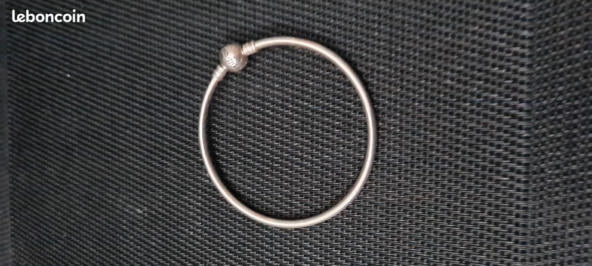 Bracelet (image 3)