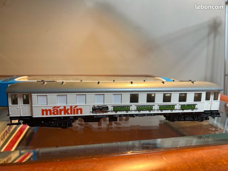 Train MARKLIN 2 wagons fret échelle HO - Modélisme