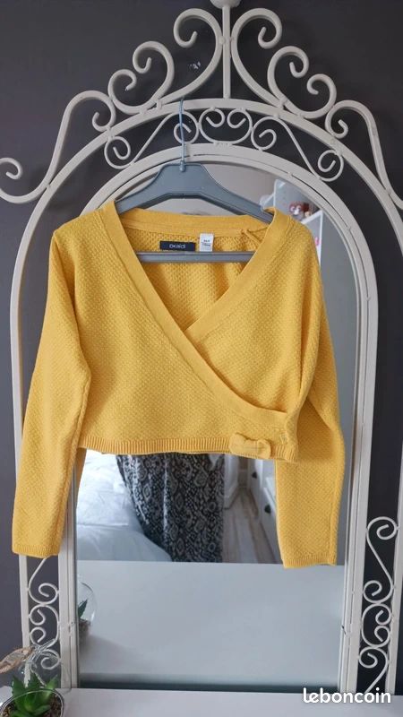 Pull cache coeur Taille 5 ans Marque Okaïdi (image 1)