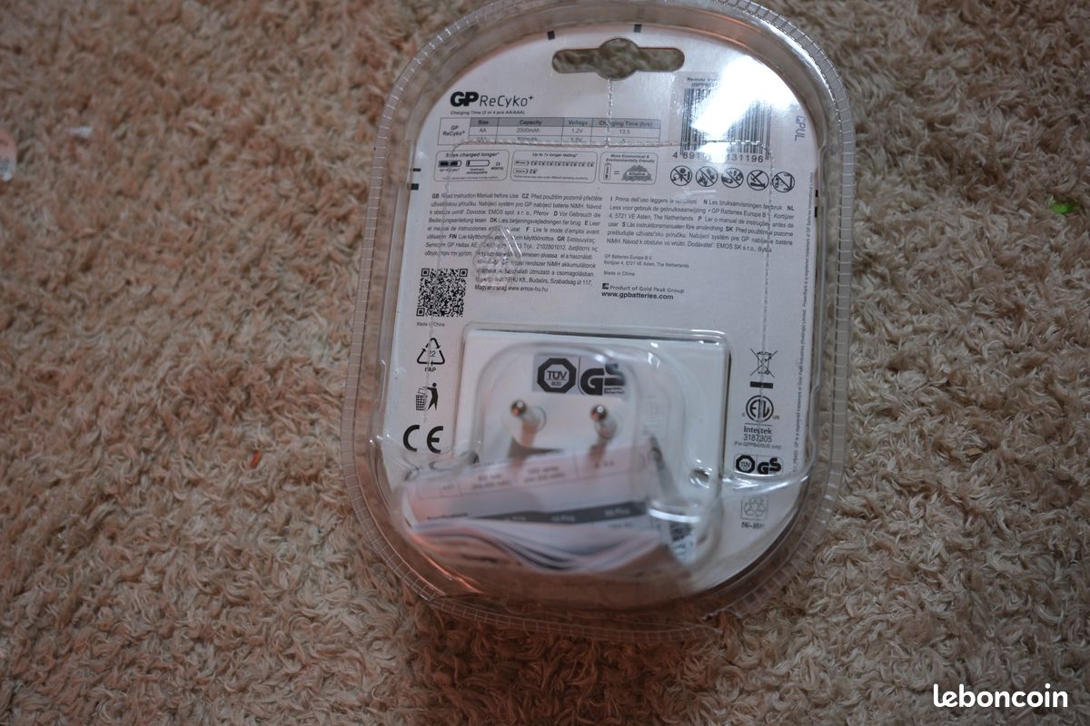 Chargeur pour pile AA et AAA+pile AA (image 2)