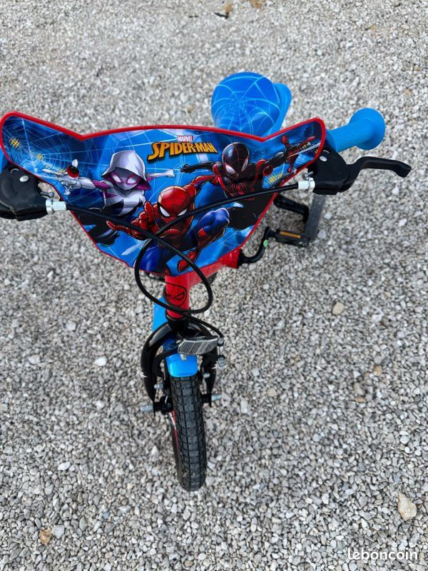 Vélo spidey (image 2)