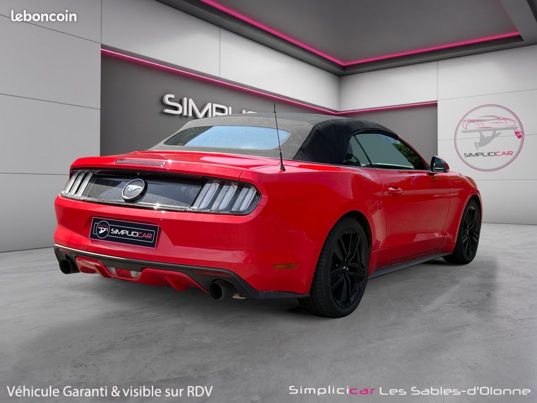 FORD MUSTANG VI CABRIOLET 2.3 ECOBOOST BV6 CONVERTIBLE 317Ch ligne ford performance sièges ventilés et chauffants Garantie 12 mois (image 8)