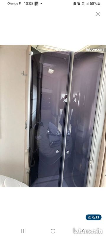Camping car Chausson 718 XLB spécial avec attelage édition
2019 4 places (image 9)