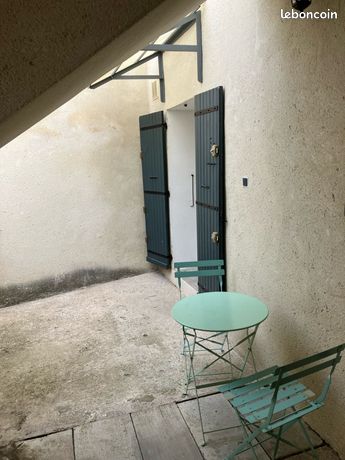 https://img.leboncoin.fr/api/v1/lbcpb1/images/b4/66/a3/b466a3f9d17e2ae76aaafa78474976aa11f9cfcd.jpg?rule=ad-image