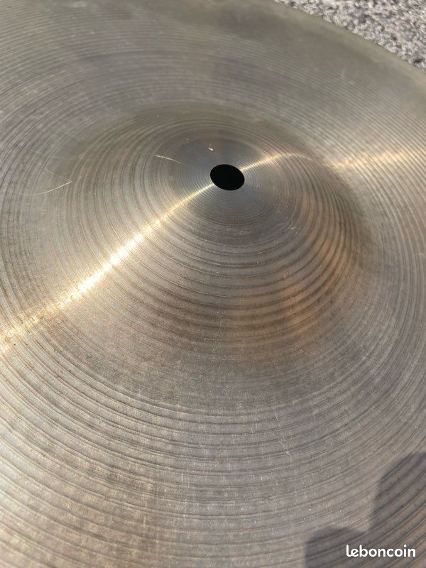 Cymbale Zildjian Avedis Thin Crash 18 (image 4)