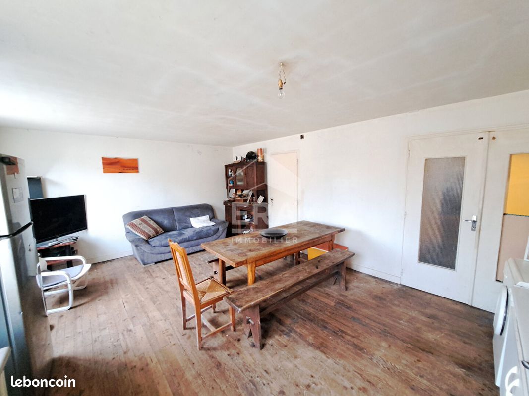 Maison 5 pièces 111 m² - Jarnac 16200 (image principale 4)