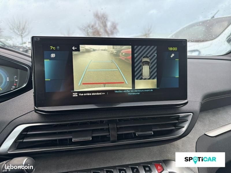 Peugeot 3008 HYBRID4 300ch GT e-EAT8 4X4 + TOIT OUVRANT + ATTELAGE + HAYON MAIN LIBRE (image 25)