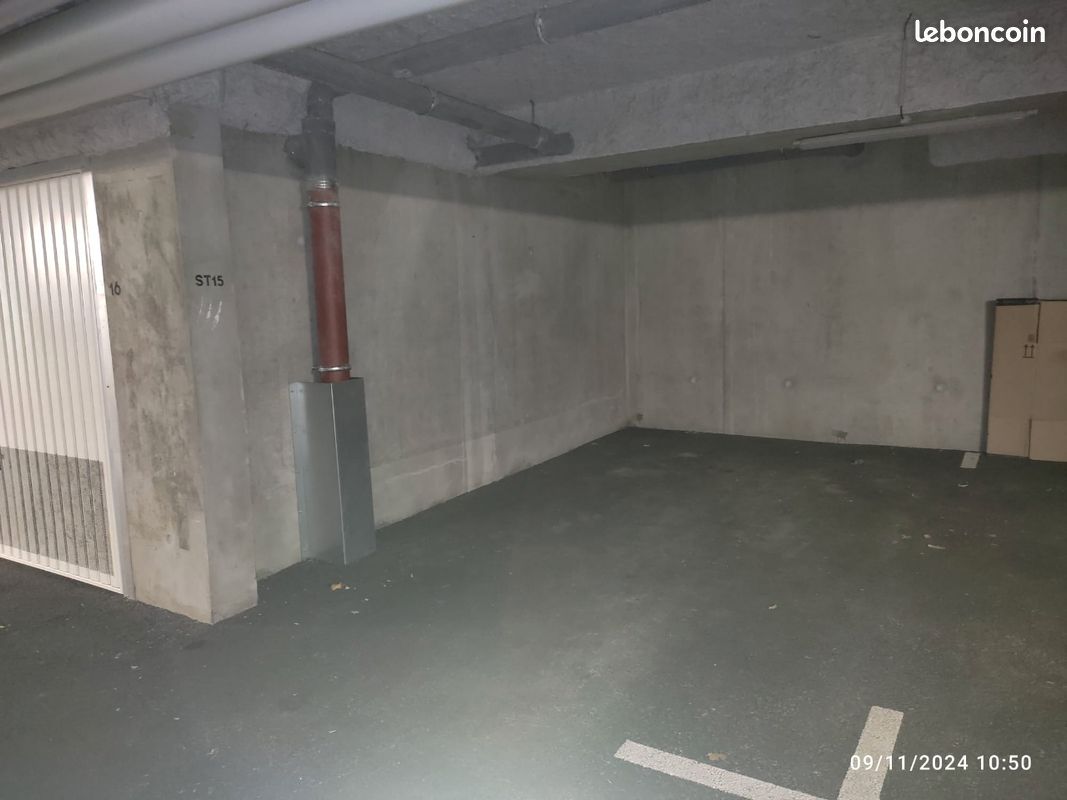 Parking (image 2)