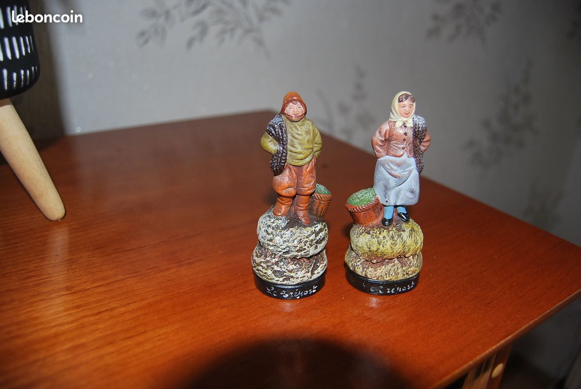 Couple de pecheurs en terre cuite (image 1)
