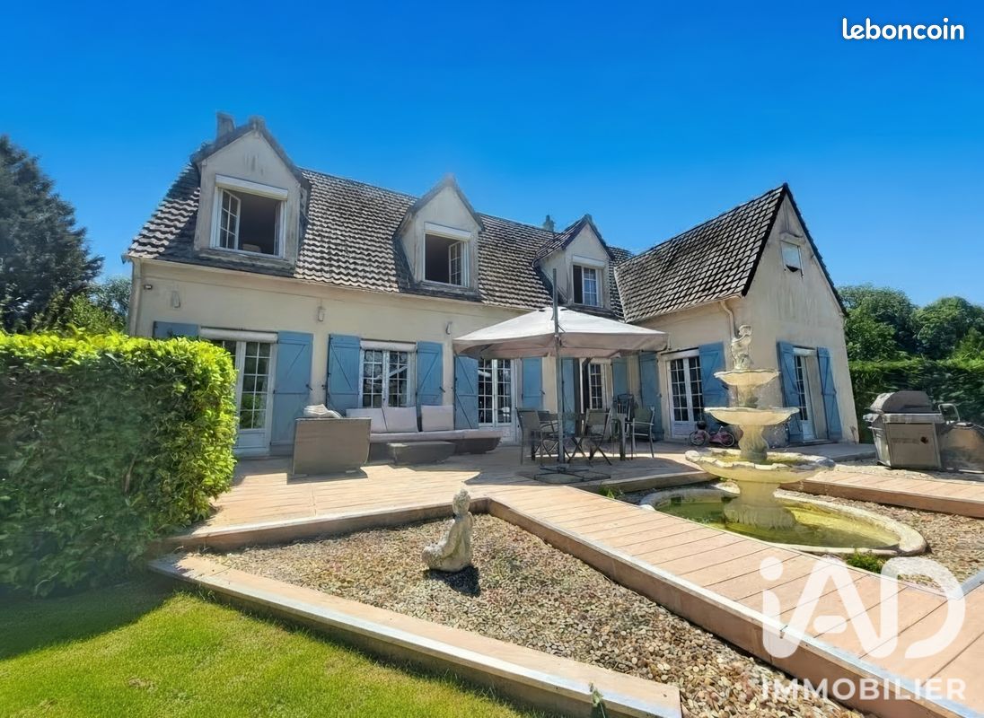 Maison 9 pièces 251 m² · à Seraincourt · 251 m² · 599 000 €