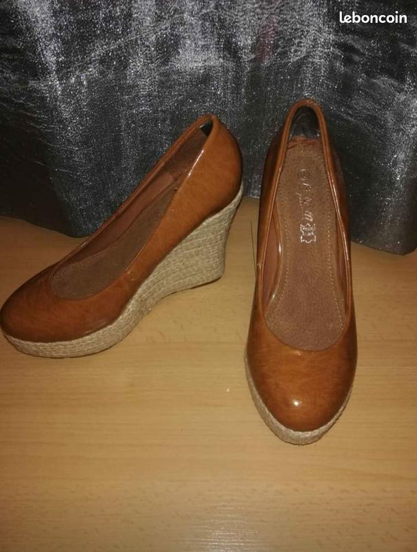 Talons compensés - marrons vernis T40 (image 1)