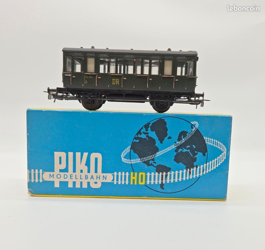 Voiture Voyageurs PIKO HO échelle 1/87 - Numéro 314, Excellent état - Couleurs Gris, Noir, Vert