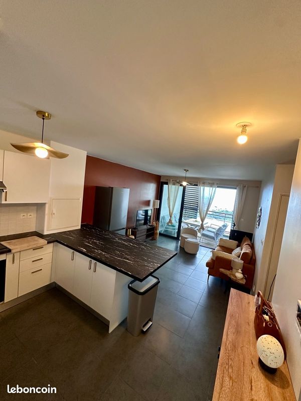 Appartement 4 pièces 40 m² · à Saint-Denis · 40 m² · 960 €/mois