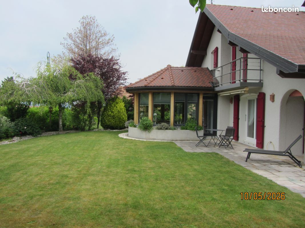 Maison 8 pièces 190 m² · à Neuvecelle · 190 m² · 895 000 €