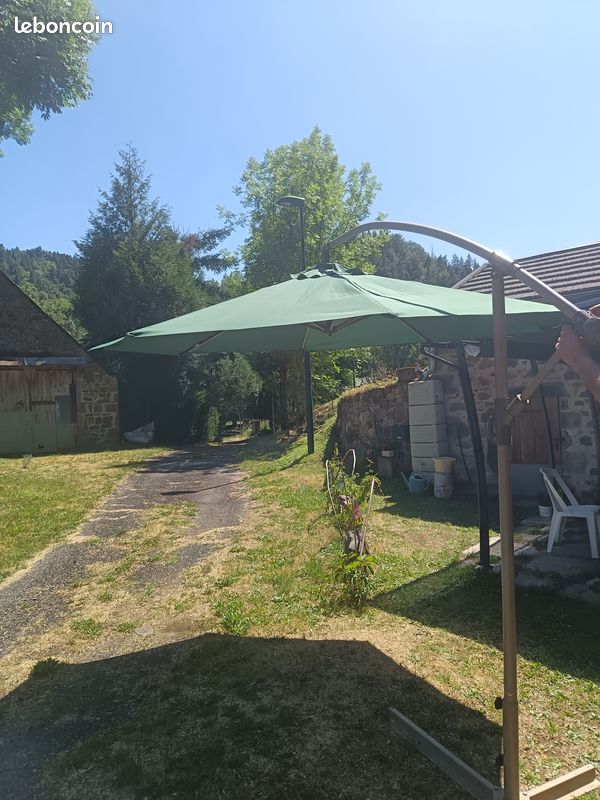 Parasol déporté (image 1)