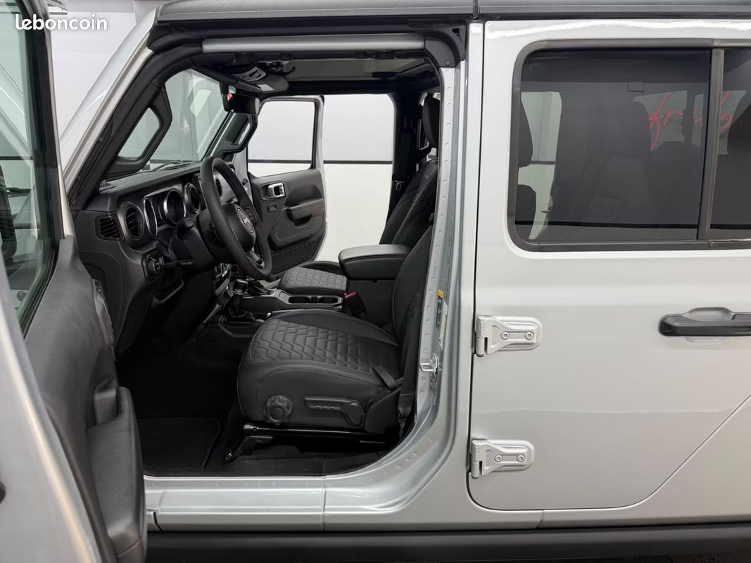 Jeep GLADIATOR Willys Sport 3.6 V6 284 ch BVA8 4x4 – Alpine – Navigation – Freedom Top (image 10)