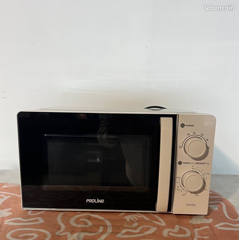 Micro-ondes (image 1)