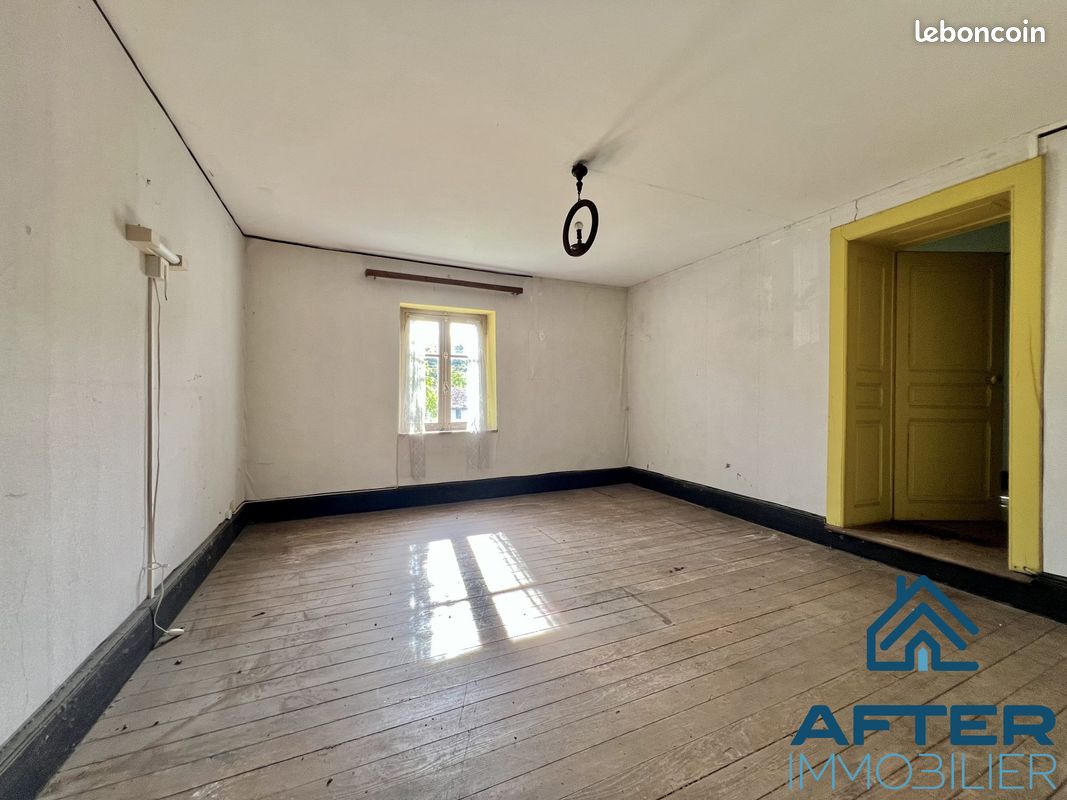 Maison 4 pièces 100 m² · à Val-Et-Châtillon · 100 m² · 42 000 €