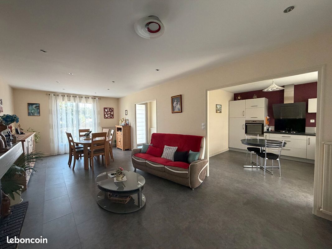 Maison 5 pièces 92 m² · à Montrevault-sur-Èvre · 92 m² · 246 790 €