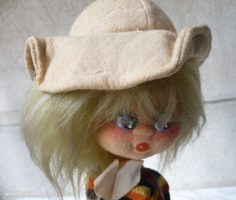 achat Poupée Gonflable Blonde | Costumalia by Monsieur Deguisement