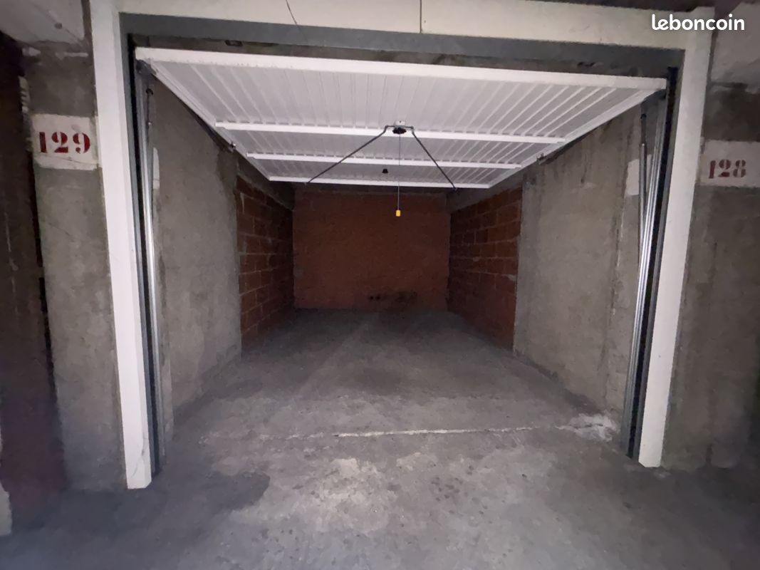 Parking 16 m² · à Perpignan · 16 m² · 90 €/mois
