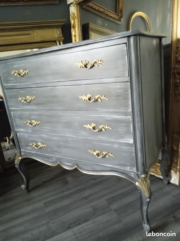 Commode patinée style Louis XV (image 3)