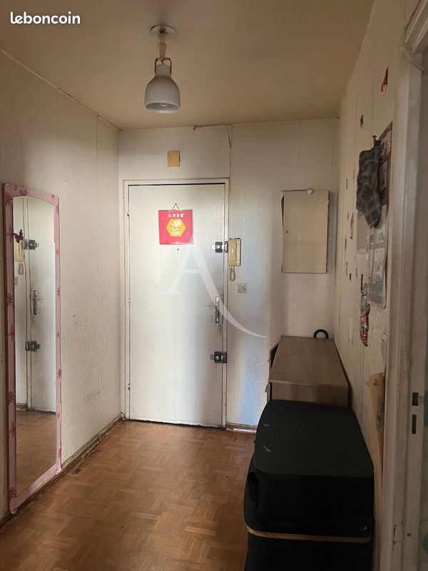 Appartement 3 pièces 64 m² · à Aubervilliers · 64 m² · 135 000 €
