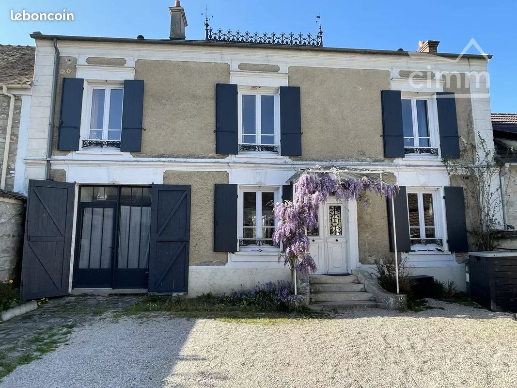 Maison 7 pièces 182 m² · à Cély · 182 m² · 450 000 €