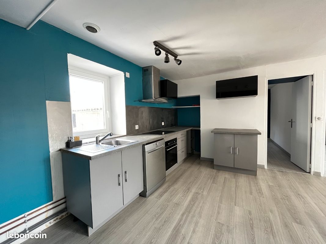 Appartement 3 pièces 55 m² · à Pont-de-Chéruy · 55 m² · 128 000 €