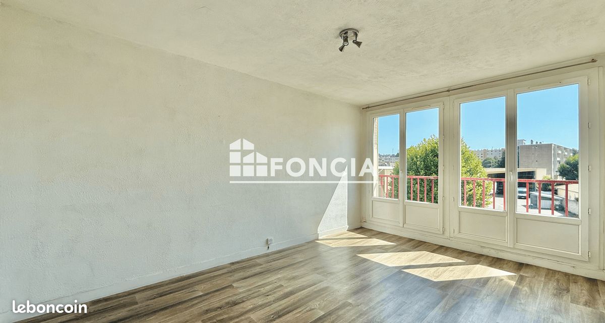 Appartement 2 pièces 45 m² · à Bourgoin-Jallieu · 45 m² · 110 000 €