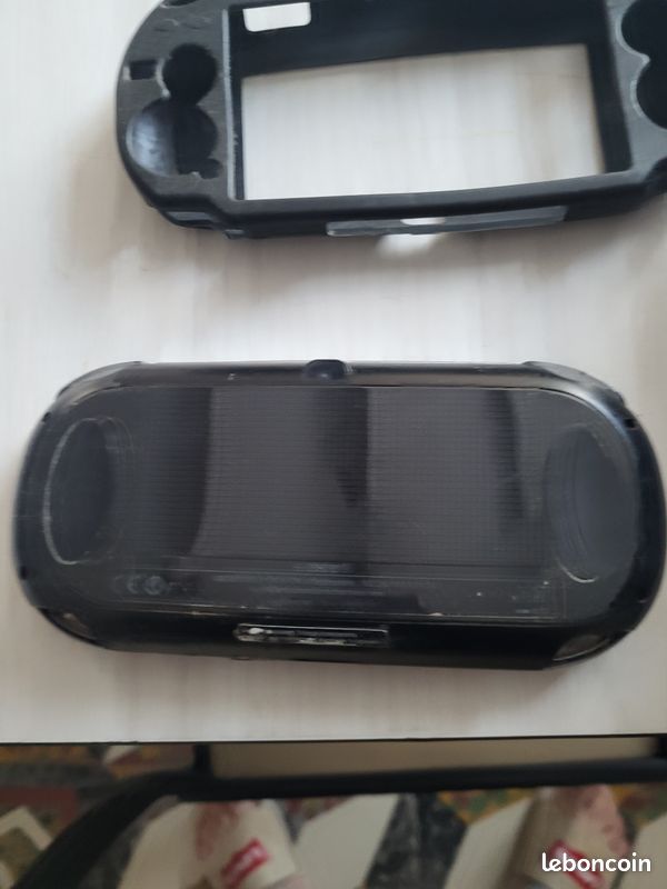 Playstation Vita Oled PCH-1004 - Consoles
