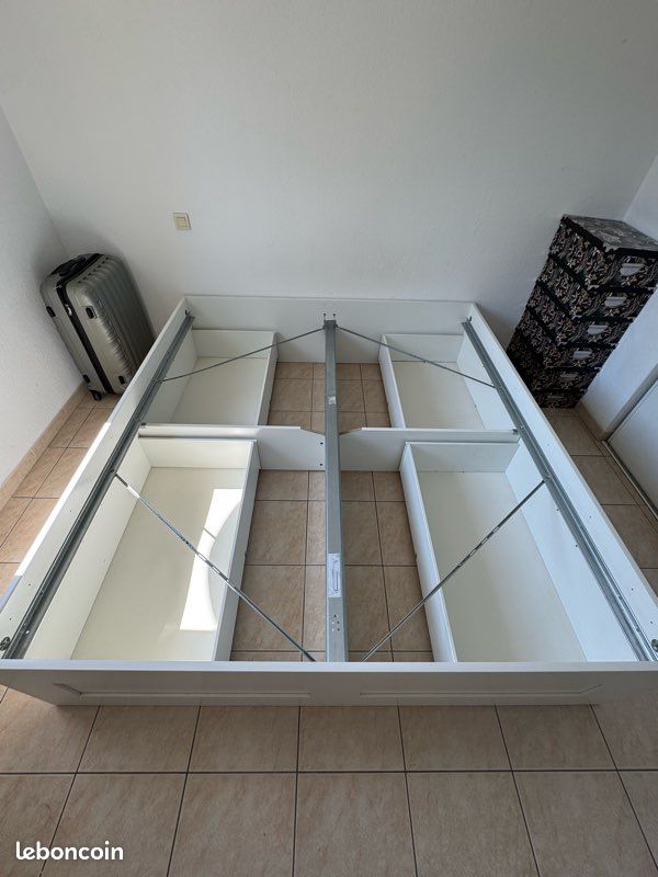 Lit IKEA (cadre lit + sommier + matelas) 180x200 (image 8)