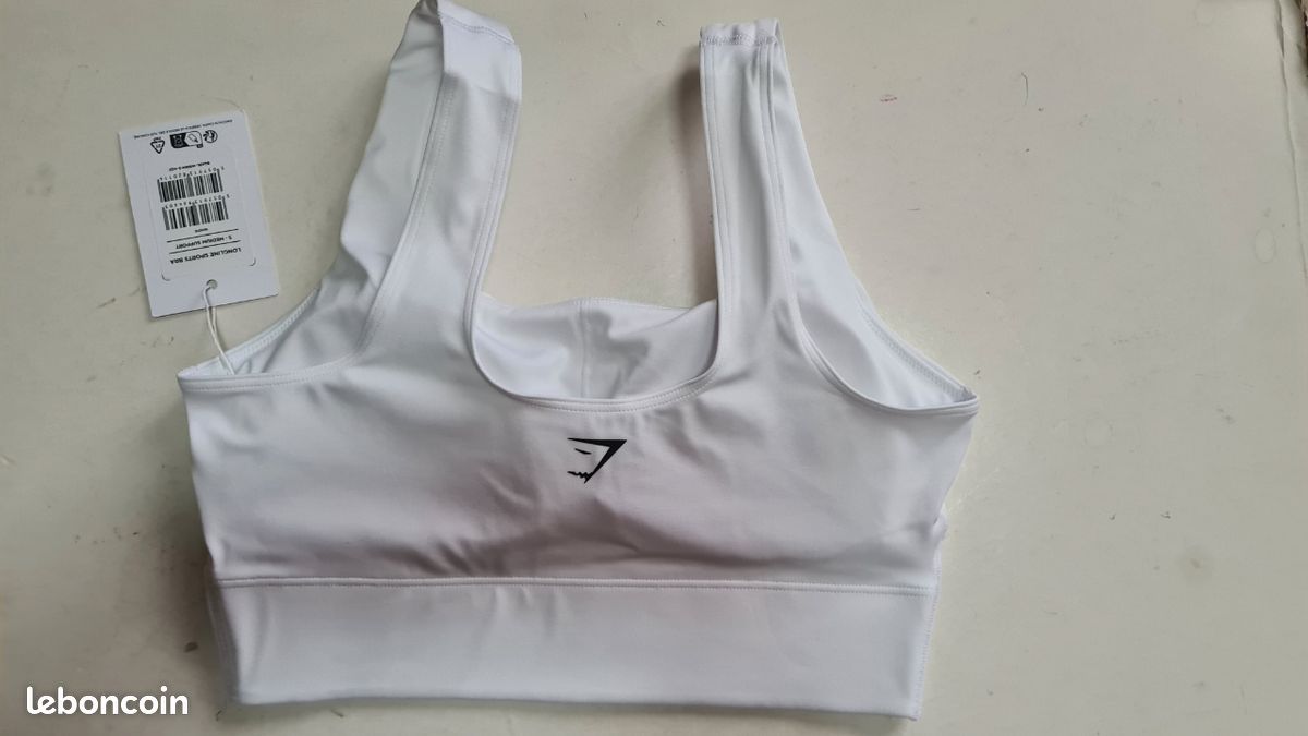 Brassiere neuve S Vêtements