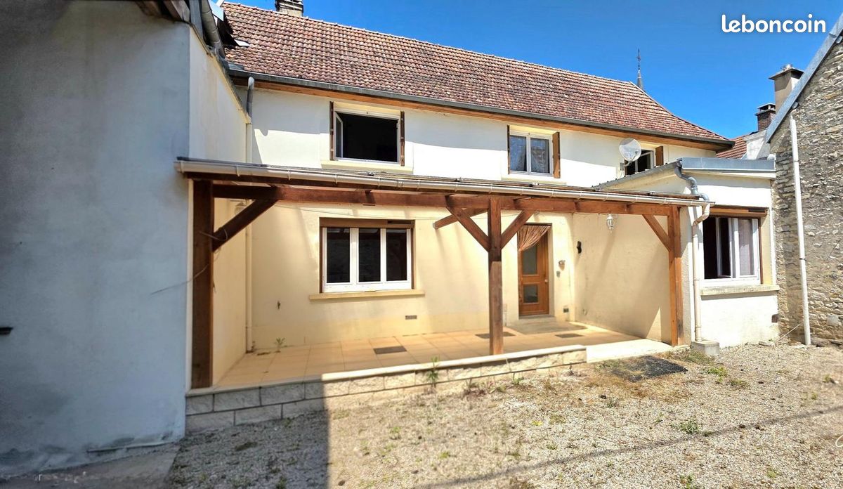 Maison 7 pièces 140 m² · à Nicey · 140 m² · 99 000 €