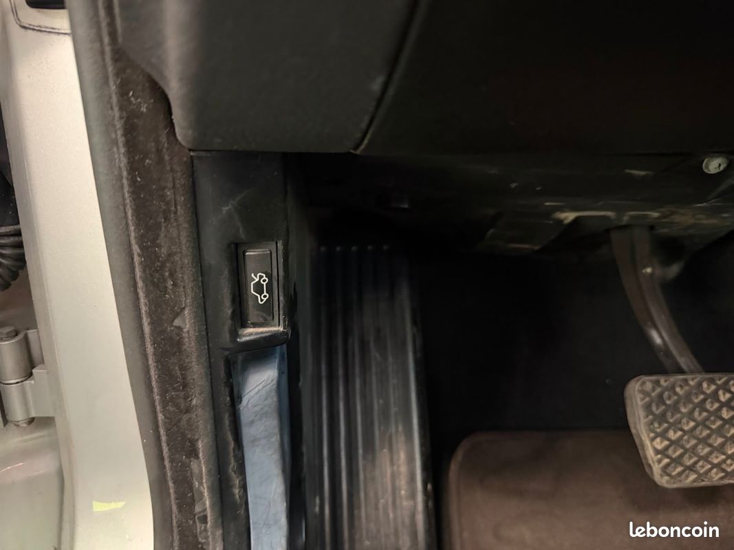 BMW SERIE 5 530d Pack A-CLIMATISATION AUTOMATIQUE (image 13)