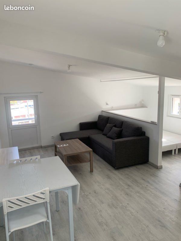 Appartement 1 pièce 33 m² · à Solliès-Pont · 33 m² · 550 €