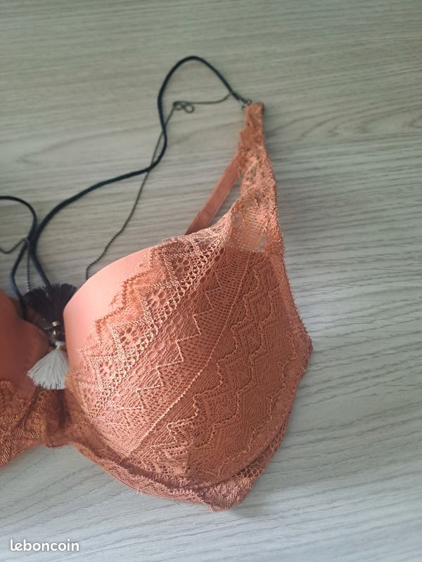 Soutien-gorge Lou Bandeau Nude 85A / 70A / 32A – Neuf Avec étiquettes