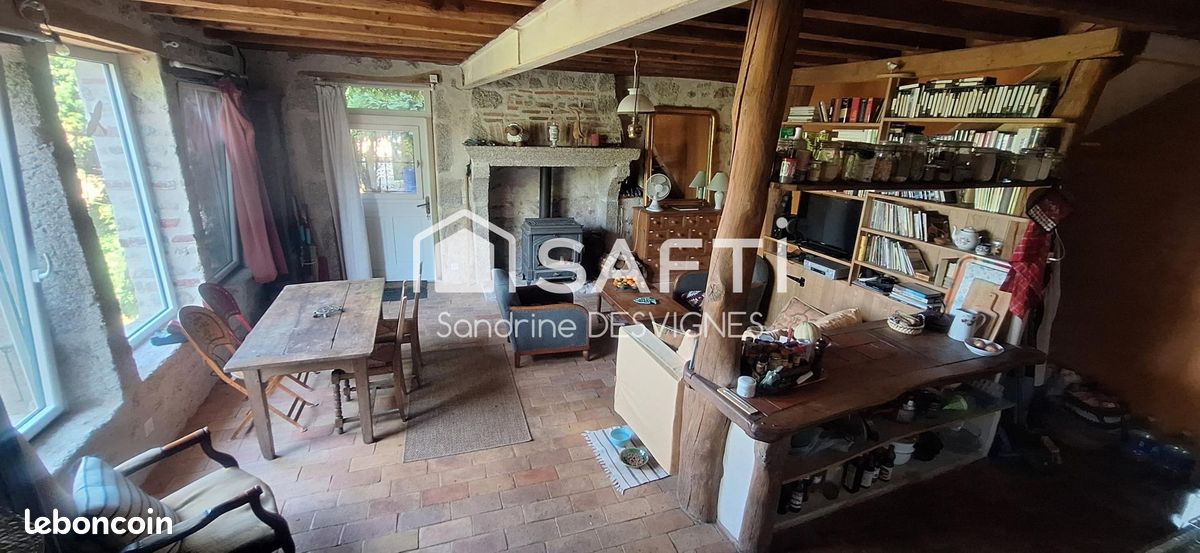 Maison 6 pièces 150 m² · à Dettey · 150 m² · 160 000 €