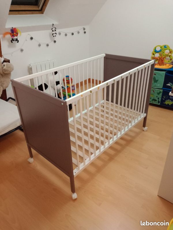 Lit bébé (image 1)