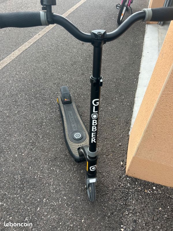 Trottinette électrique (image 1)