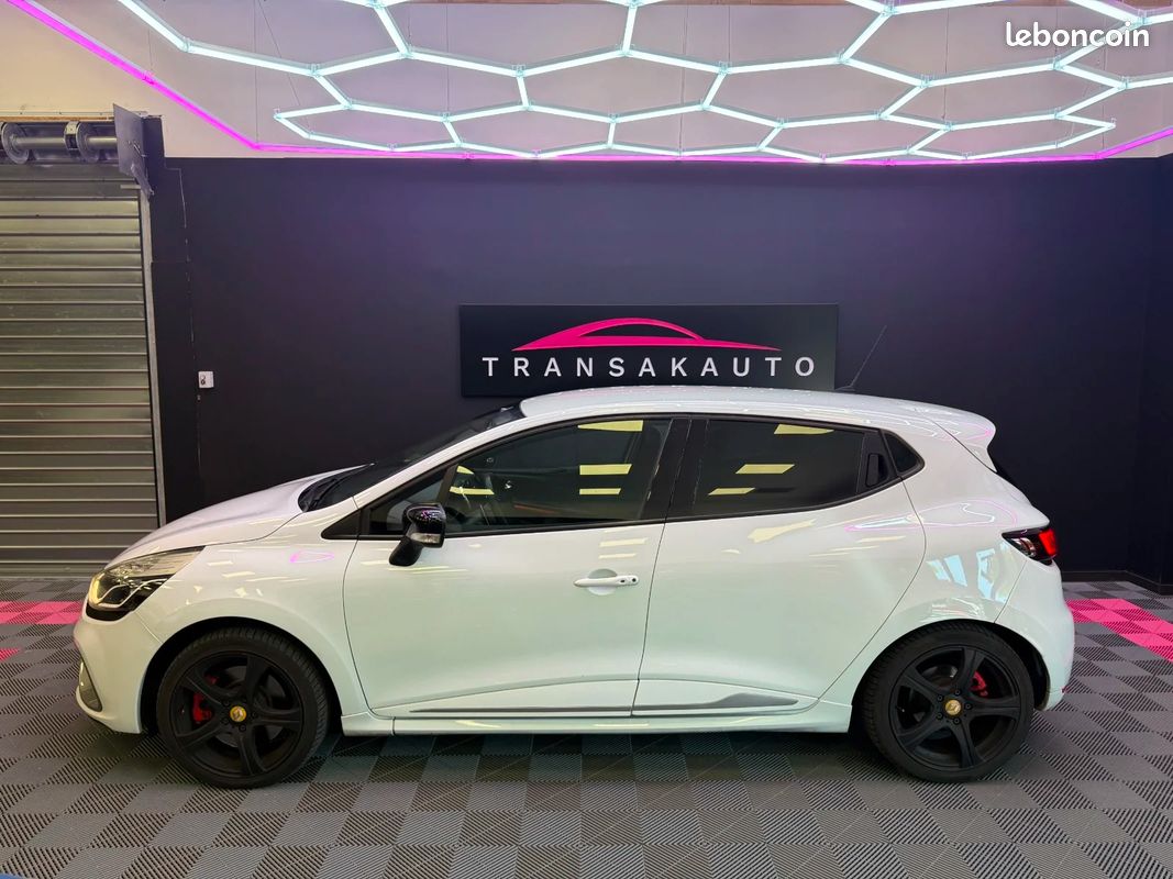 RENAULT CLIO IV 1.6 Turbo 200 RS EDC CARNET D ENTRETIEN (image 2)