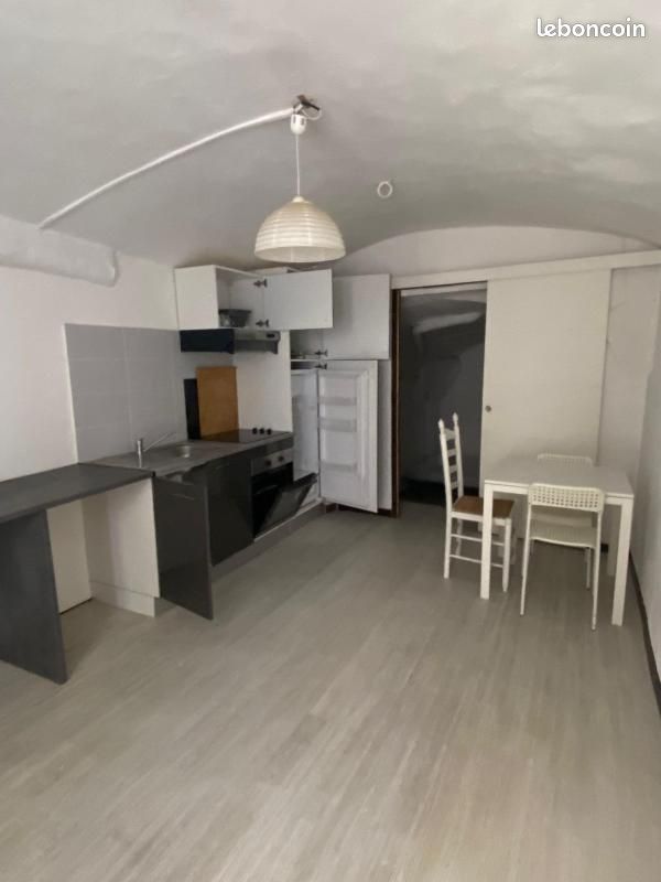 Appartement 1 pièce 31 m² · à Saint-Ambroix · 31 m² · 260 €/mois