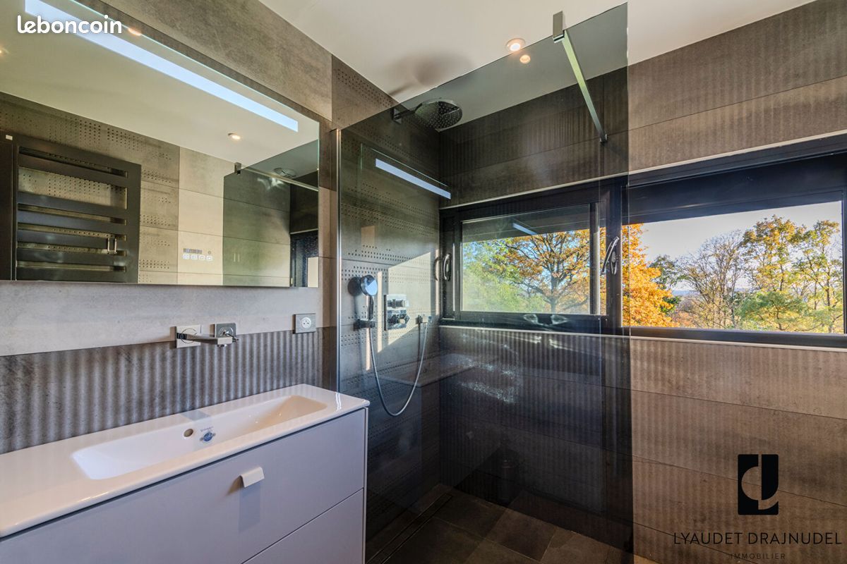 Propriété 5 pièces 172 m² (image 18)