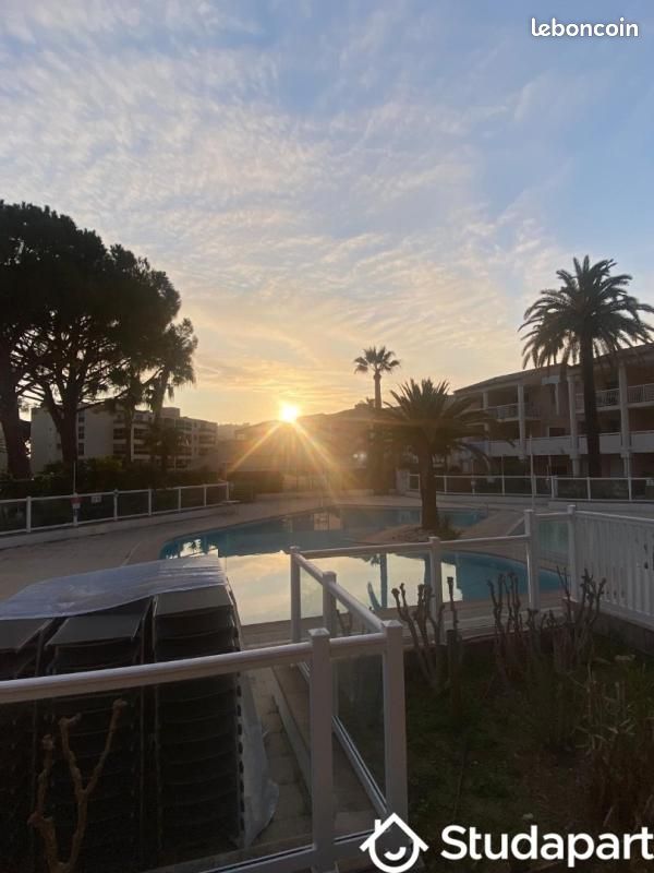Appartement 2 pièces 28 m² · à Vallauris · 28 m² · 950 €