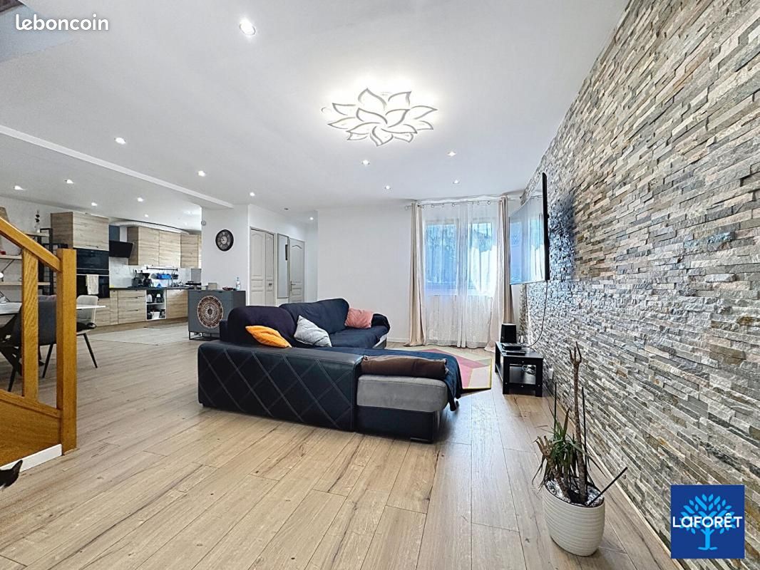 Maison 5 pièces 113 m² · à Neuilly-sur-Marne · 113 m² · 450 000 €