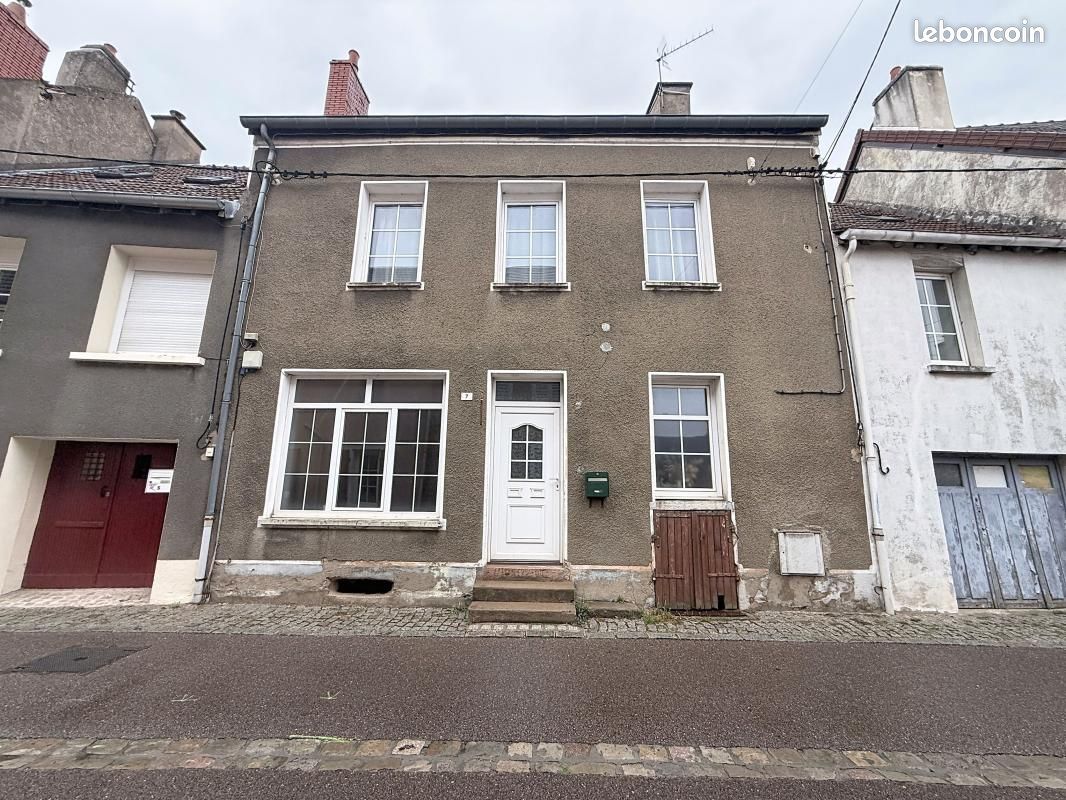 Maison 3 pièces 124 m² · à Montcenis · 124 m² · 60 000 €