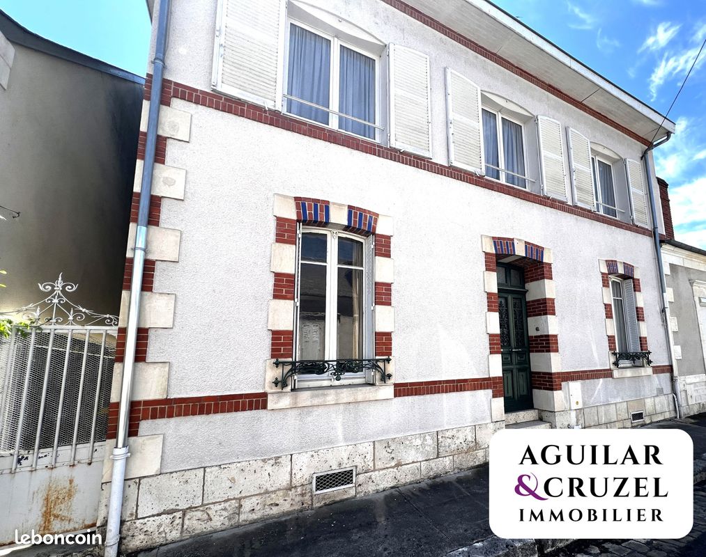 Maison 7 pièces 172 m² · à Bourges · 172 m² · 264 000 €