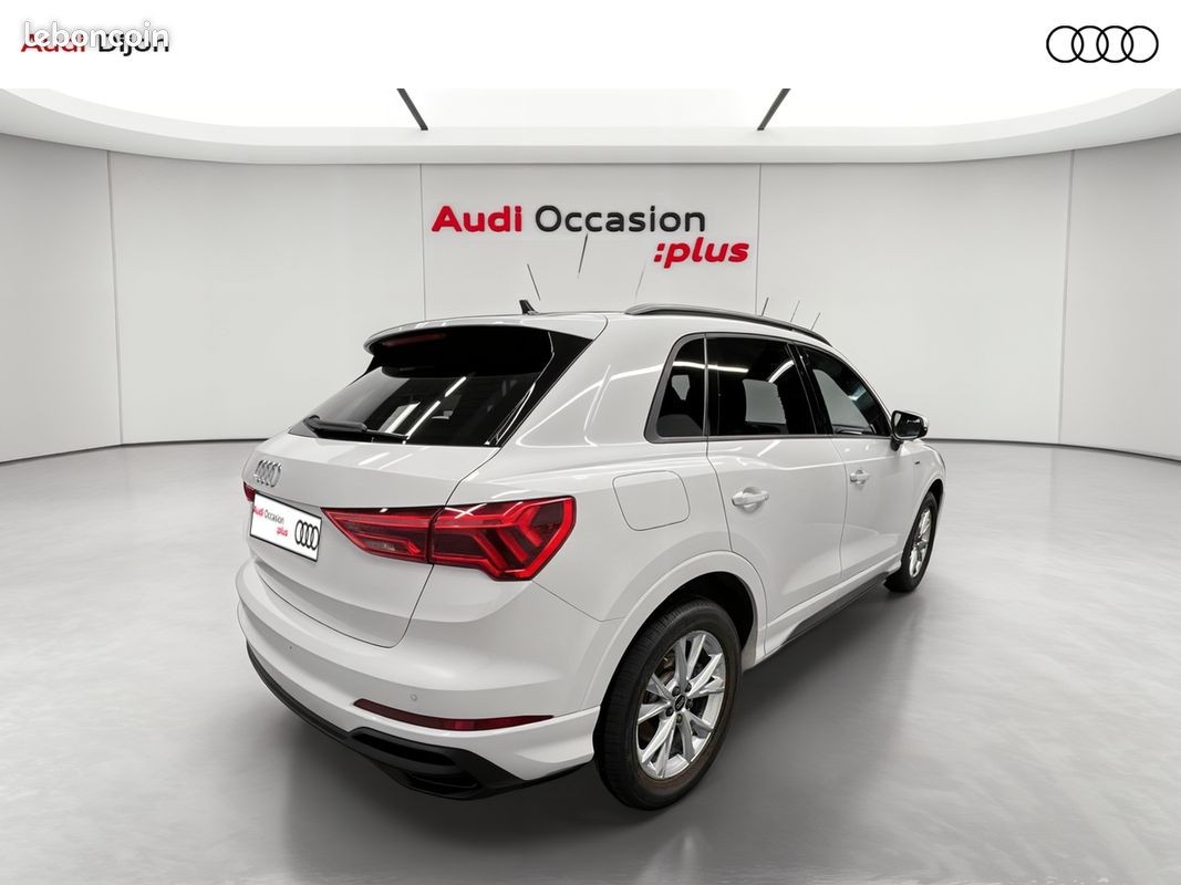 AUDI Q3 45 TFSIe 245 ch S tronic 6 S line (image 5)